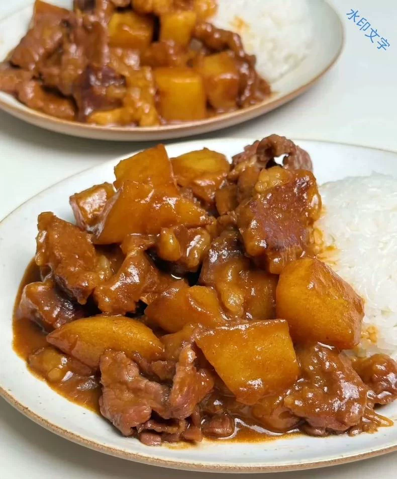 潮汕特色［土豆牛腩饭］技术配方制作视频《 资料图（第5/7）