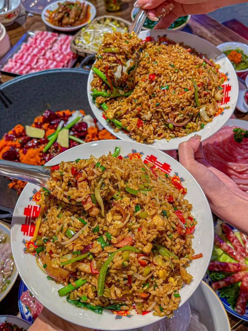 朱光玉火锅内部资料包sop特价!包含前厅服务培训43页。(新手入门完整版)