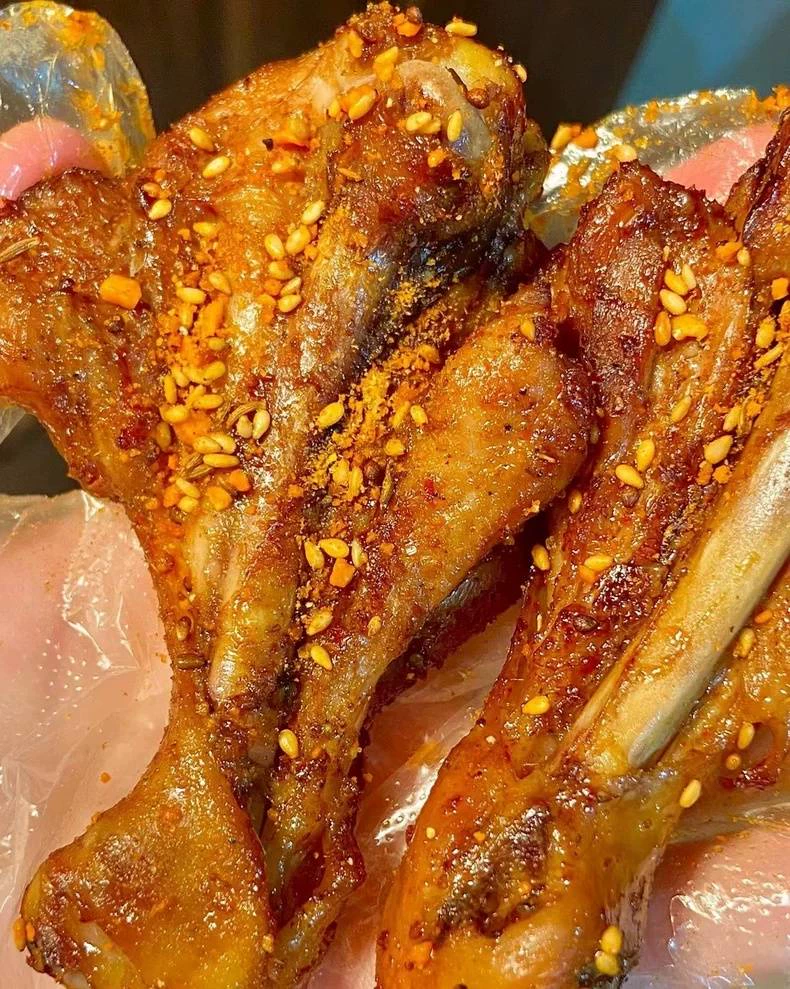 《烤鸡翅鸡腿》全套视频教程资料 ,内容详细,技术教程资料配方(烤鸡翅鸡腿商用配方)