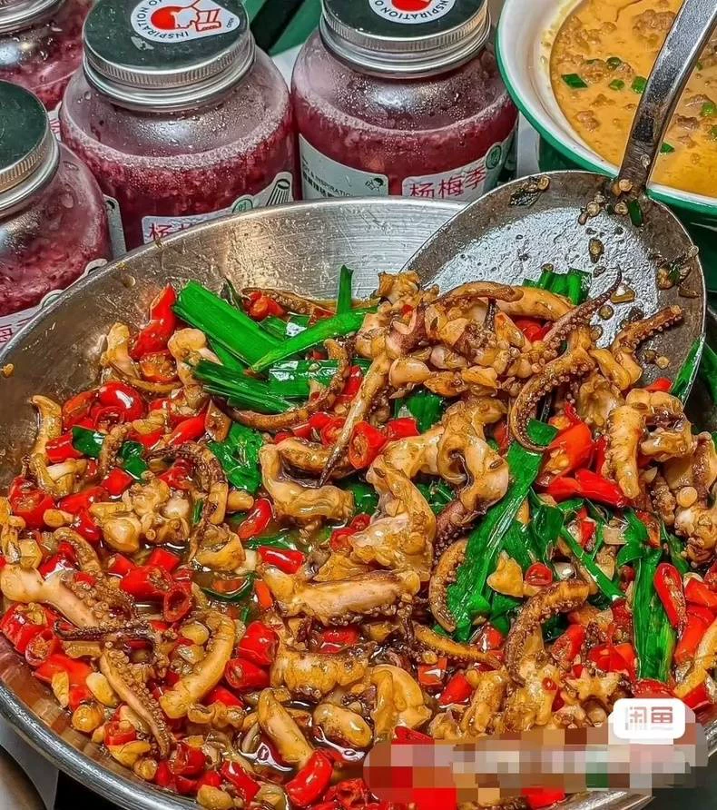 独家揭秘号称全国小炒肉大王的费大厨(费大厨辣商用配方)细节图5