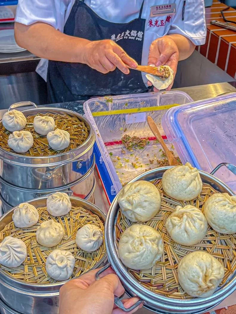 朱光玉火锅内部资料包sop特价!包含前厅服务培训43页。(新手入门完整版)